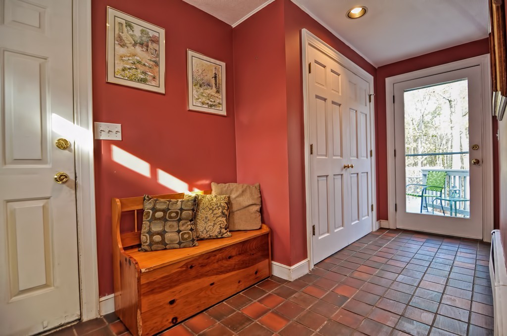33 Ash Road Norwood, MA 02062 - Photo 16 of 19 Gallery Image 16