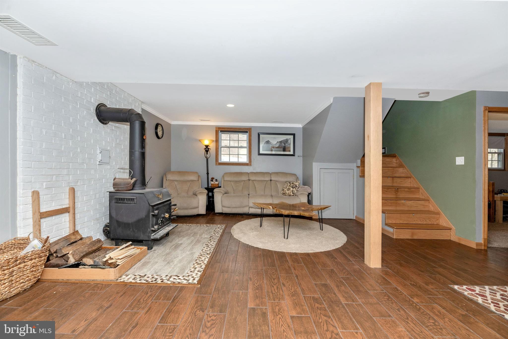 6541 South Clifton Road Frederick, MD 21703 - Photo 21 of 50 Family Room