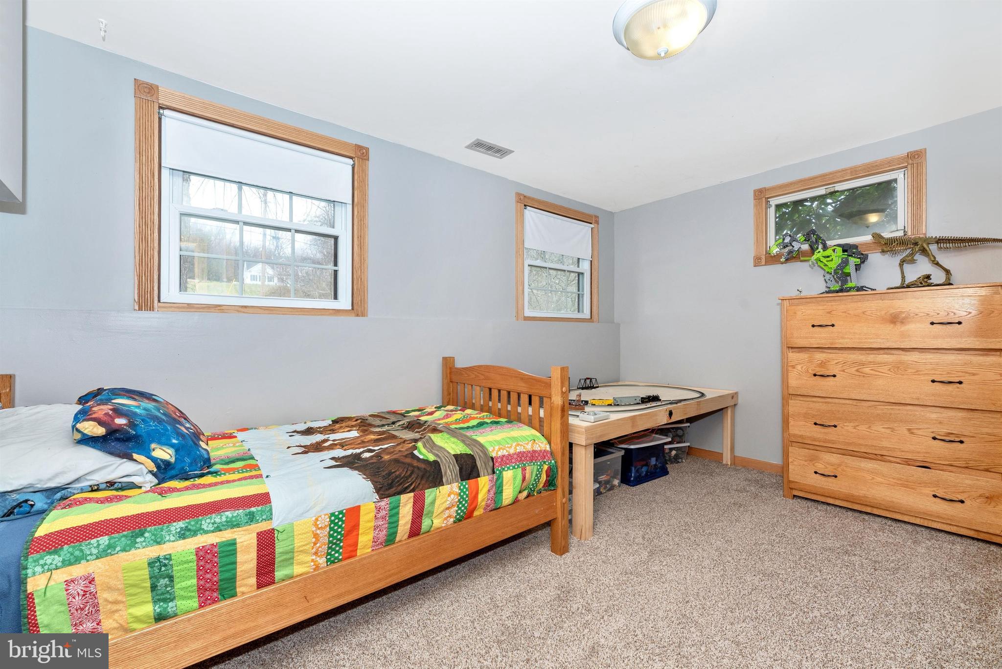 6541 South Clifton Road Frederick, MD 21703 - Photo 22 of 50 Bedroom 3