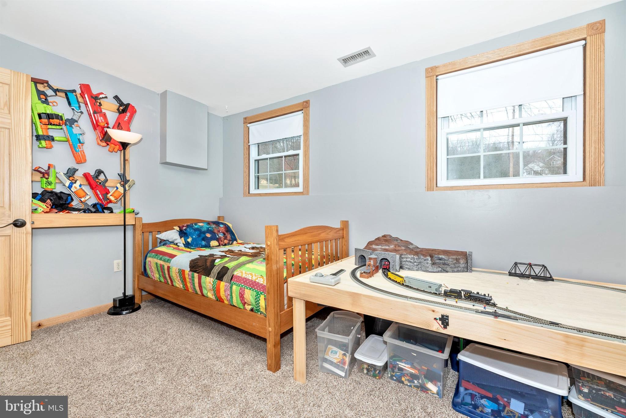 6541 South Clifton Road Frederick, MD 21703 - Photo 23 of 50 Bedroom 3
