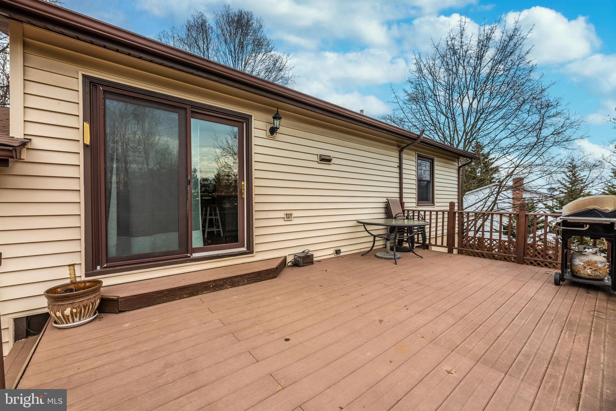 6541 South Clifton Road Frederick, MD 21703 - Photo 36 of 50 Slider to Deck