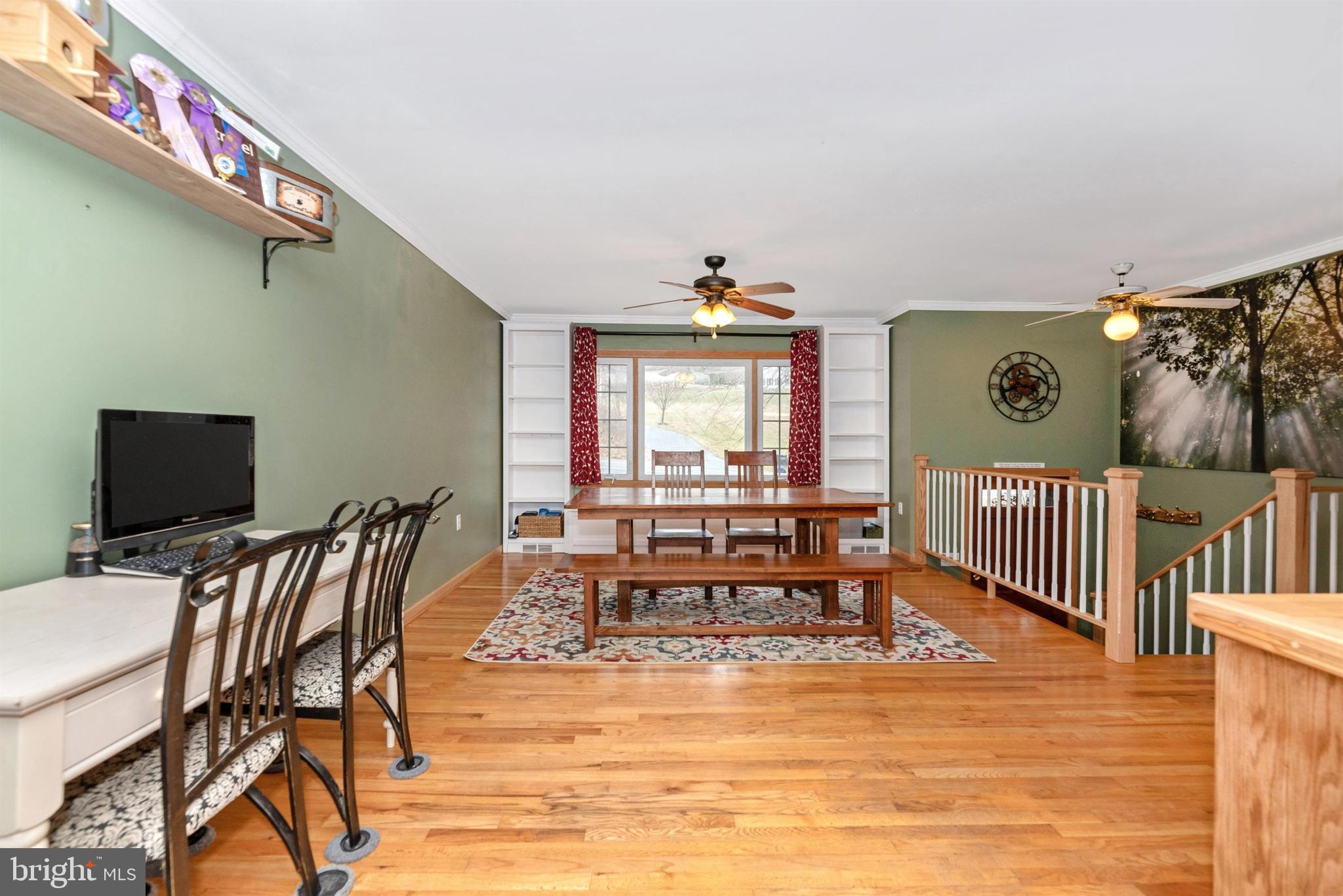 6541 South Clifton Road Frederick, MD 21703 - Photo 6 of 50 Large Dining room