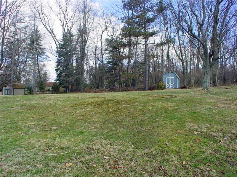 1020 West Sutter Road Glenshaw, PA 15116 - Photo 20 of 22 Yard/Garden.