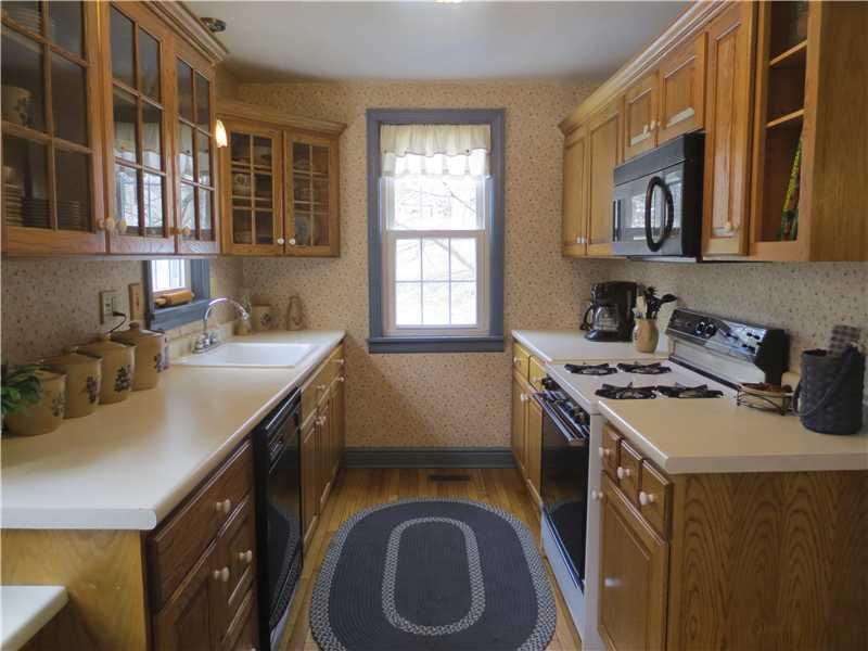 1020 West Sutter Road Glenshaw, PA 15116 - Photo 10 of 22 Kitchen.