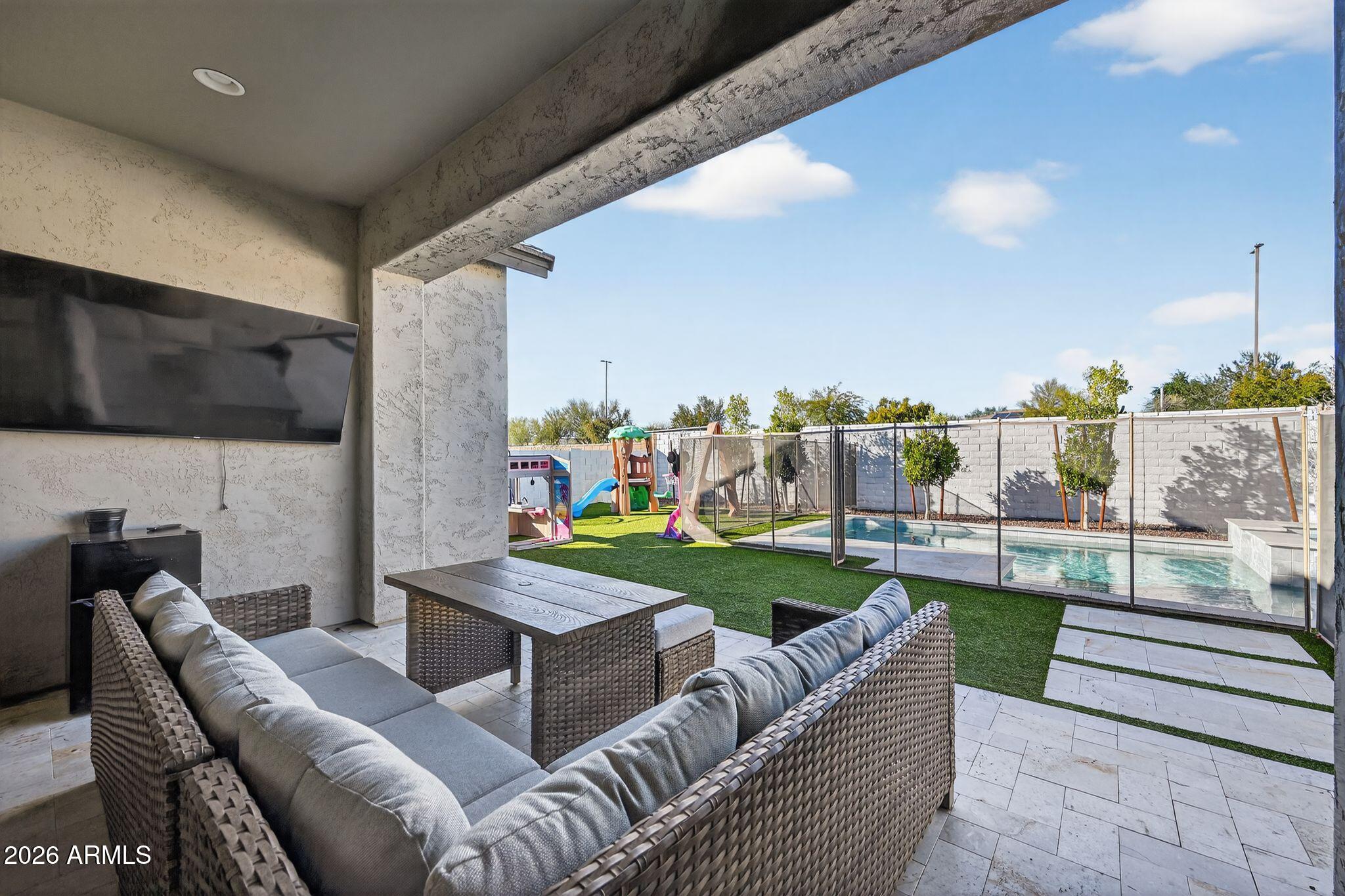 8146 East June Street Mesa, AZ 85207 - Photo 6 of 34 Outdoor living room