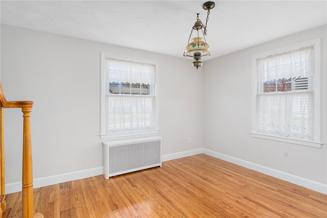 260 Aqueduct Road Cranston, RI 02910 - Photo 13 of 42