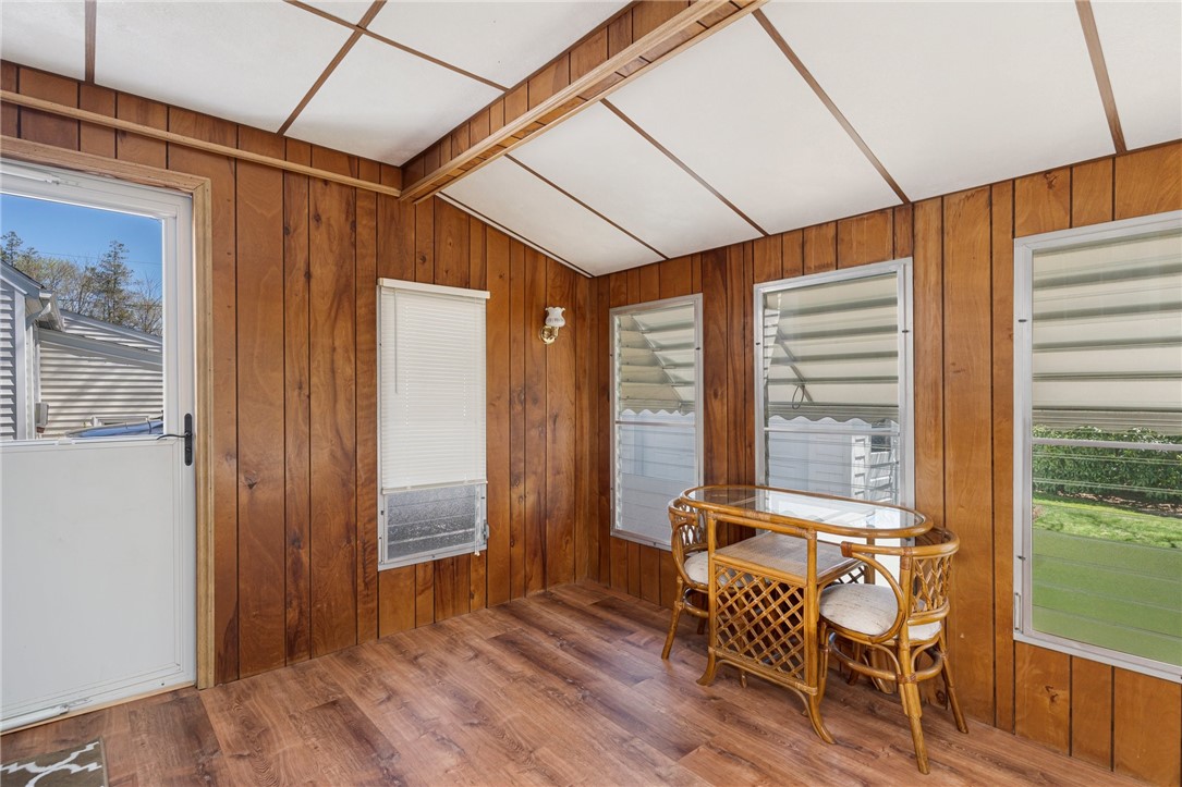 260 Aqueduct Road Cranston, RI 02910 - Photo 21 of 42