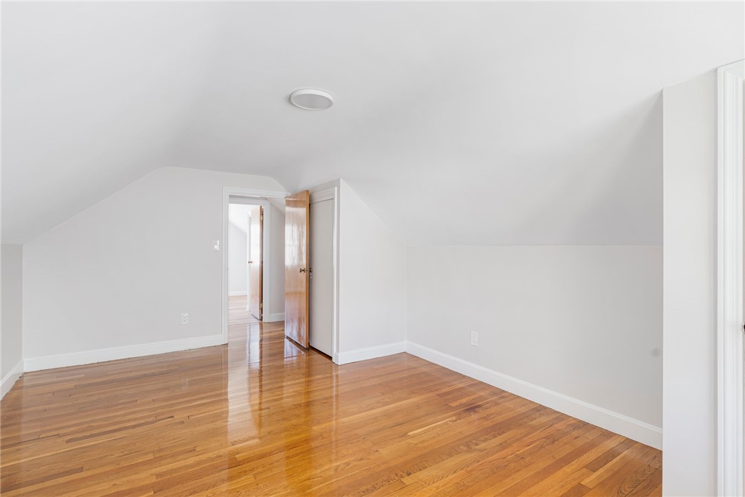 260 Aqueduct Road Cranston, RI 02910 - Photo 25 of 42