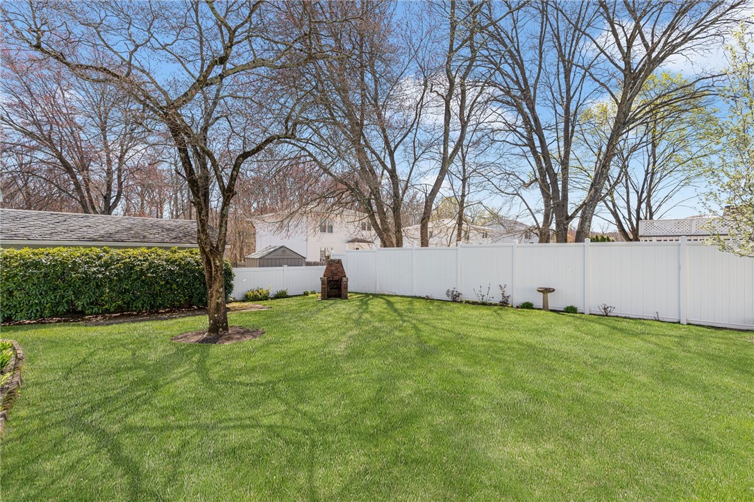 260 Aqueduct Road Cranston, RI 02910 - Photo 36 of 42