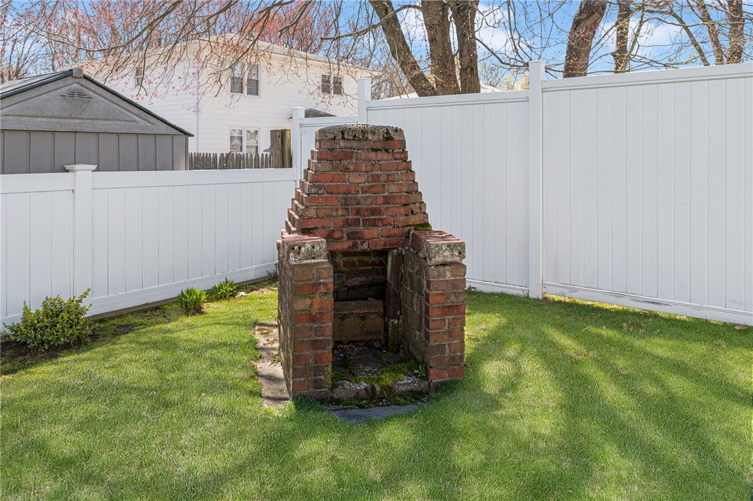 260 Aqueduct Road Cranston, RI 02910 - Photo 40 of 42