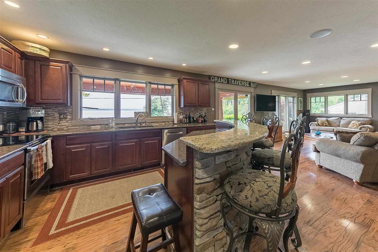 10591 Bluff Road Traverse City, MI 49686 - Photo 19 of 44 1845208-32.JPG