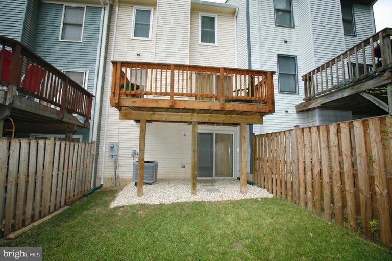 7330 Stream Way Springfield, VA 22152 - Photo 22 of 24 Exterior (Rear)