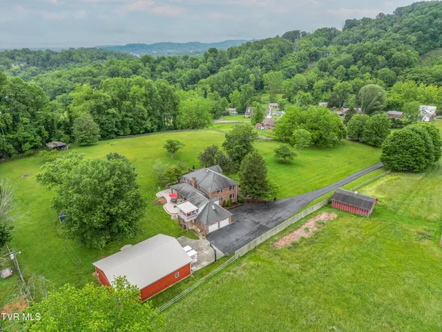 $799,900 | 22319 Campground Road, Bristol, VA 24202