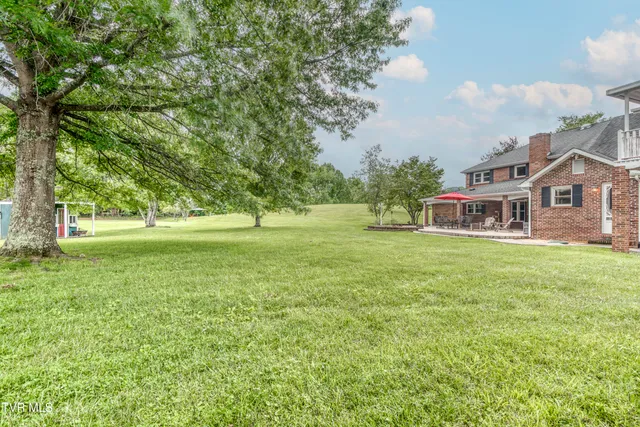 $799,900 | 22319 Campground Road, Bristol, VA 24202