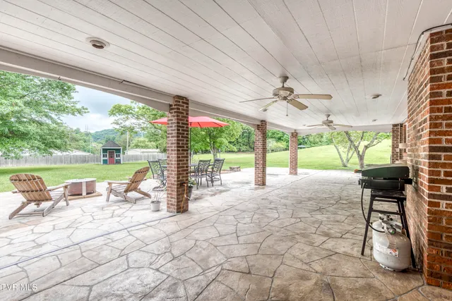 $799,900 | 22319 Campground Road, Bristol, VA 24202