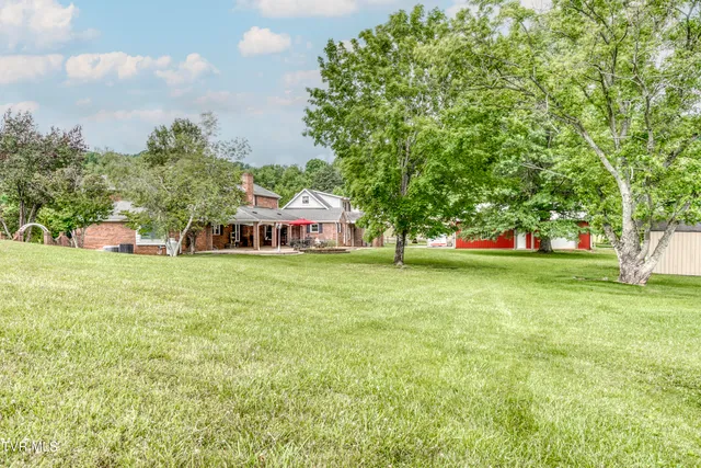 $799,900 | 22319 Campground Road, Bristol, VA 24202