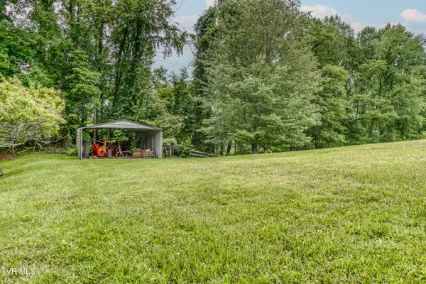 $799,900 | 22319 Campground Road, Bristol, VA 24202