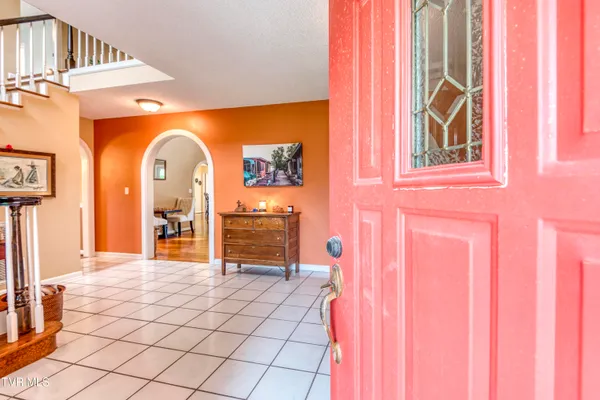 $799,900 | 22319 Campground Road, Bristol, VA 24202