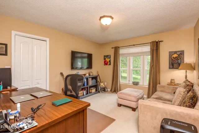 $799,900 | 22319 Campground Road, Bristol, VA 24202