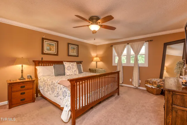 $799,900 | 22319 Campground Road, Bristol, VA 24202