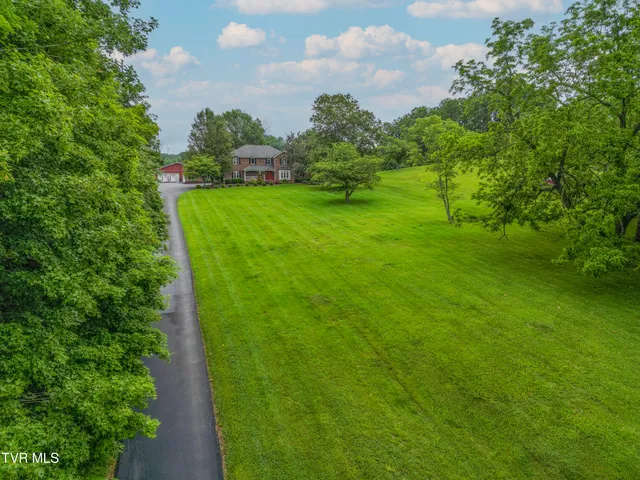 $799,900 | 22319 Campground Road, Bristol, VA 24202