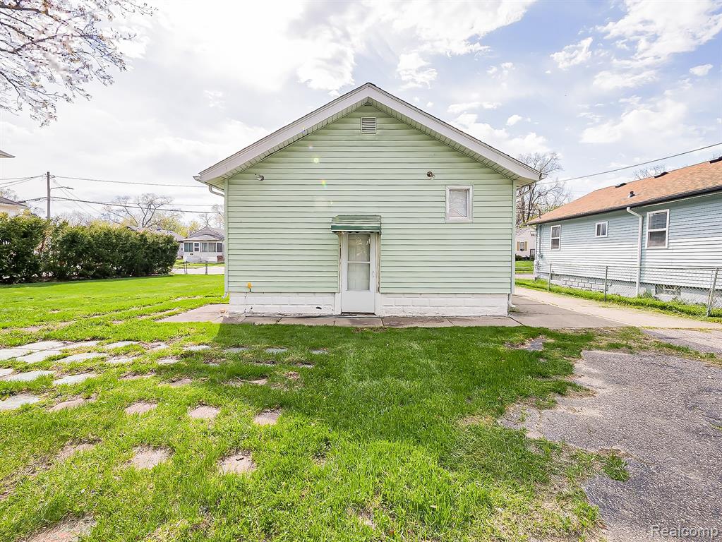 245 South Edith Street Pontiac, MI 48342 - Photo 27 of 30