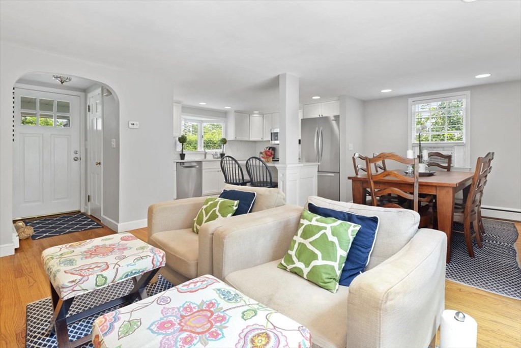 4 Rice Road Hingham, MA 02043 - Photo 8 of 36 Gallery Image 8