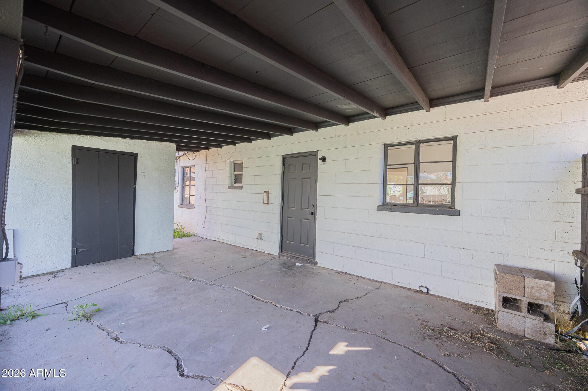 414 West 13th Street Tempe, AZ 85281 - Photo 18 of 21 a view of empty room