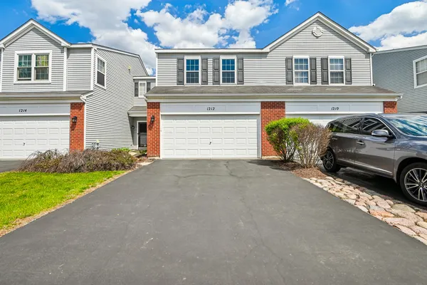 $290,000 | 1212 Courtland Circle, Plainfield, IL 60586