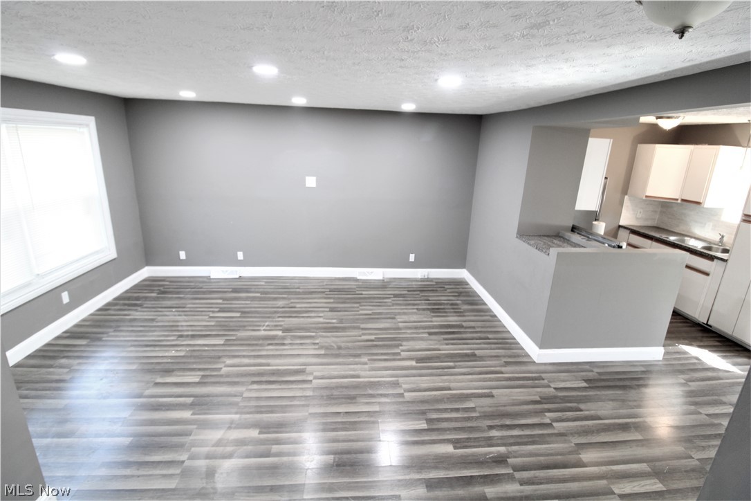 3055 Ashwood Road Cleveland, OH 44120 - Photo 4 of 24 Gallery Image 4