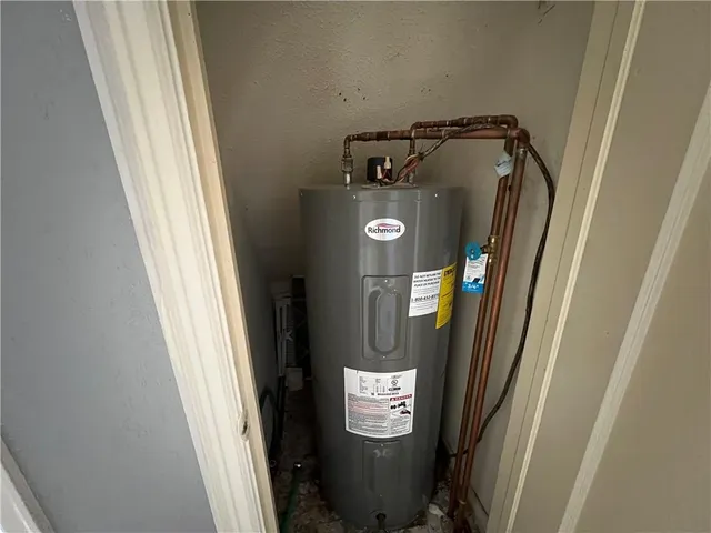 $145,000 | 445 North Quincy Avenue, Kansas City, MO 64123