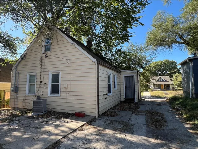 $145,000 | 445 North Quincy Avenue, Kansas City, MO 64123