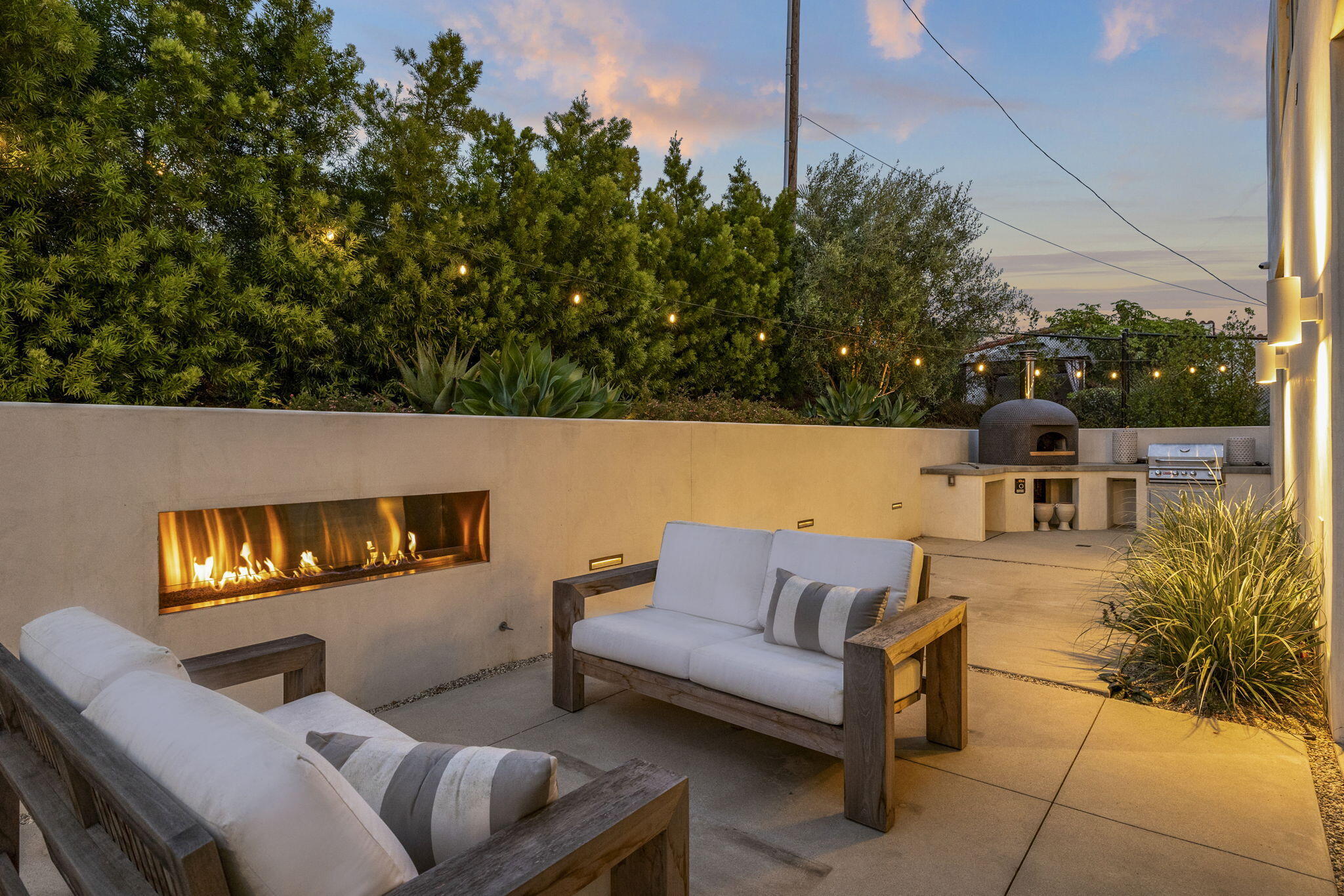 1843 Hillcrest Drive Ventura, CA 93001 - Photo 13 of 87 13-web-or-mls-UpmarketMedia-1843Hill-twi