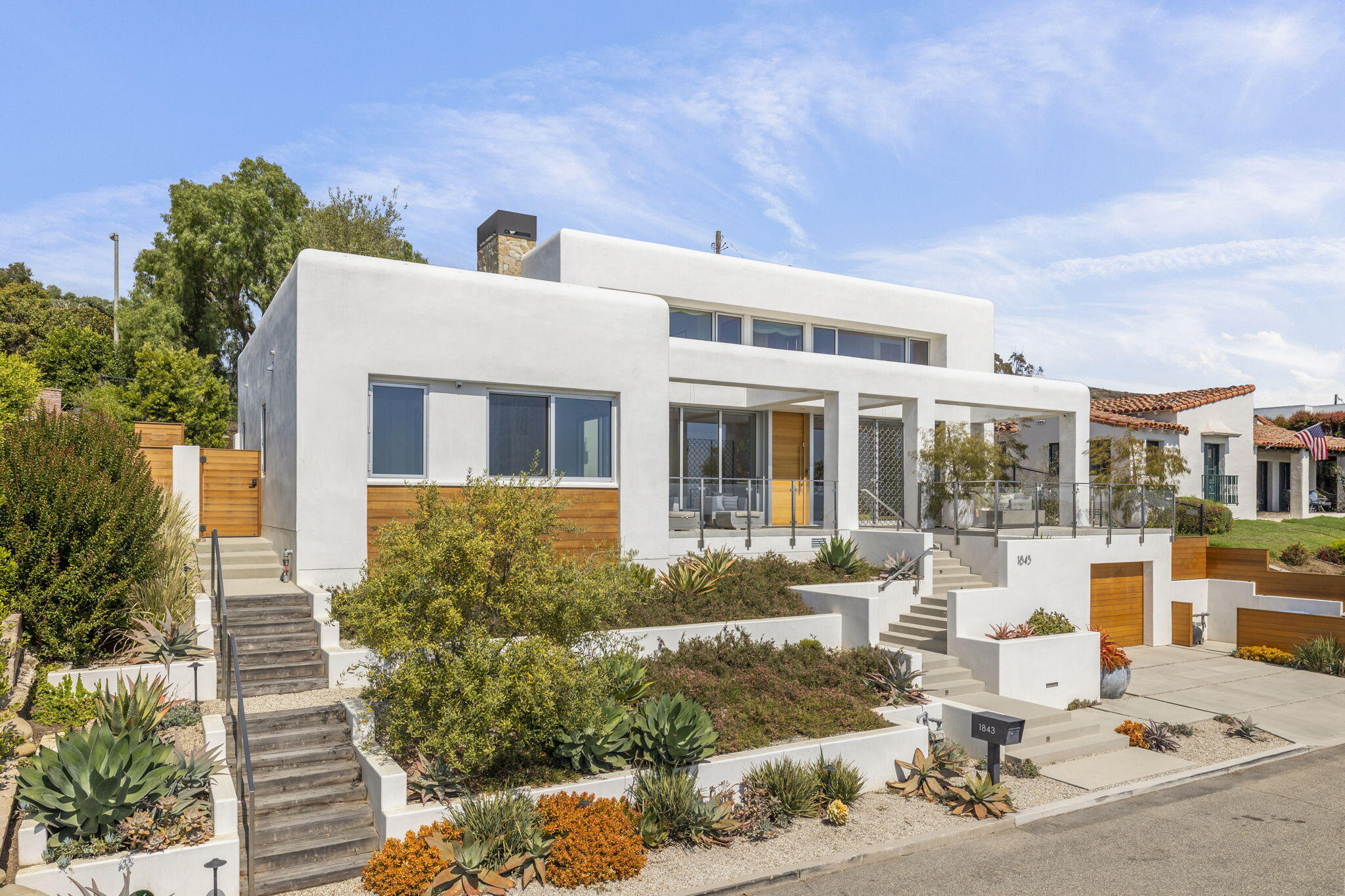 1843 Hillcrest Drive Ventura, CA 93001 - Photo 17 of 87 21-web-or-mls-UpmarketMedia-1843Hill-272