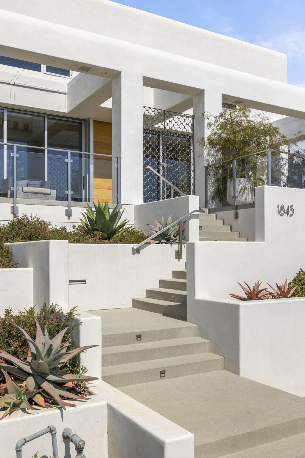 1843 Hillcrest Drive Ventura, CA 93001 - Photo 20 of 87 24-web-or-mls-UpmarketMedia-1843Hill-278