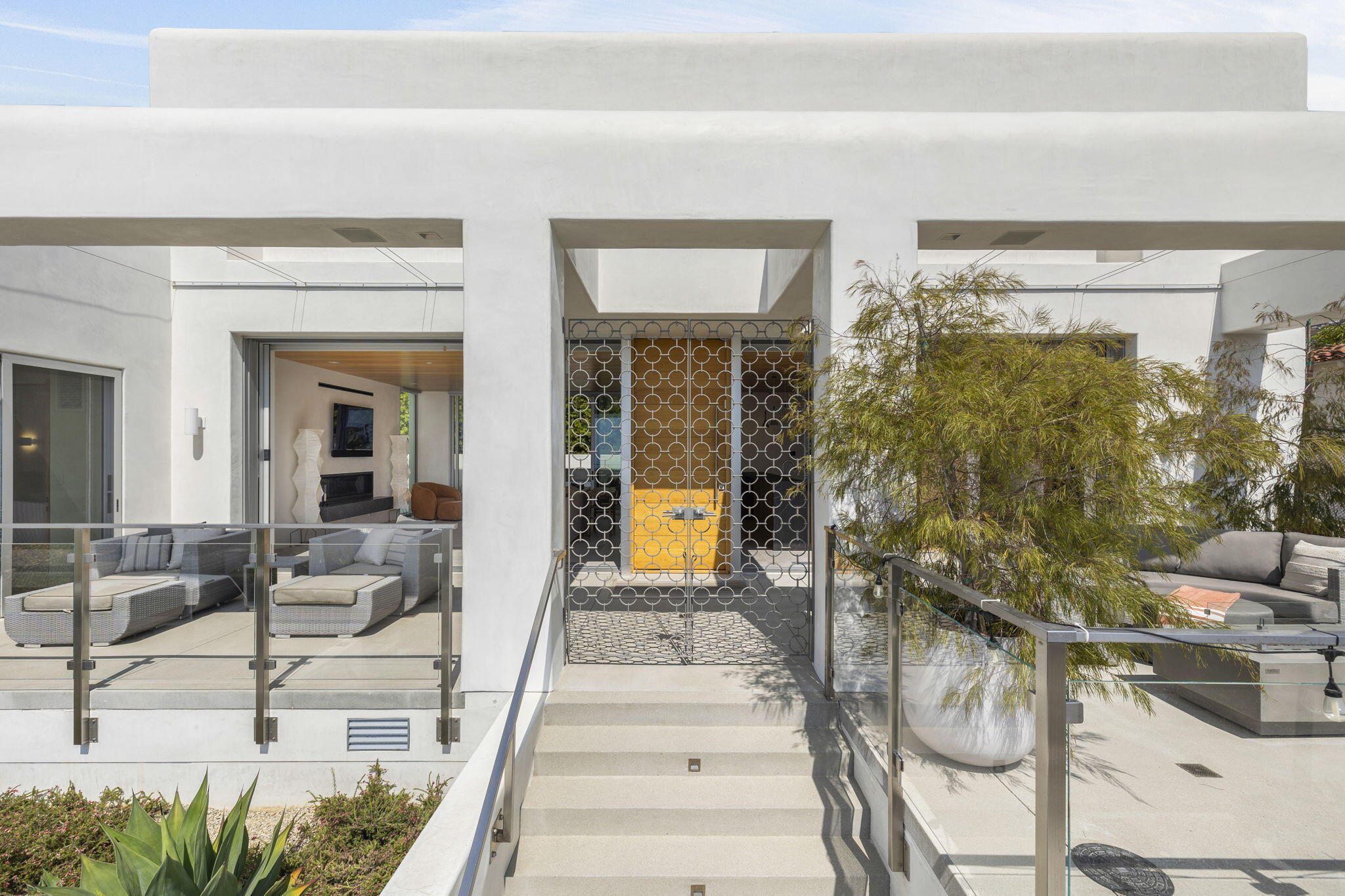 1843 Hillcrest Drive Ventura, CA 93001 - Photo 21 of 87 25-web-or-mls-UpmarketMedia-1843Hill-125