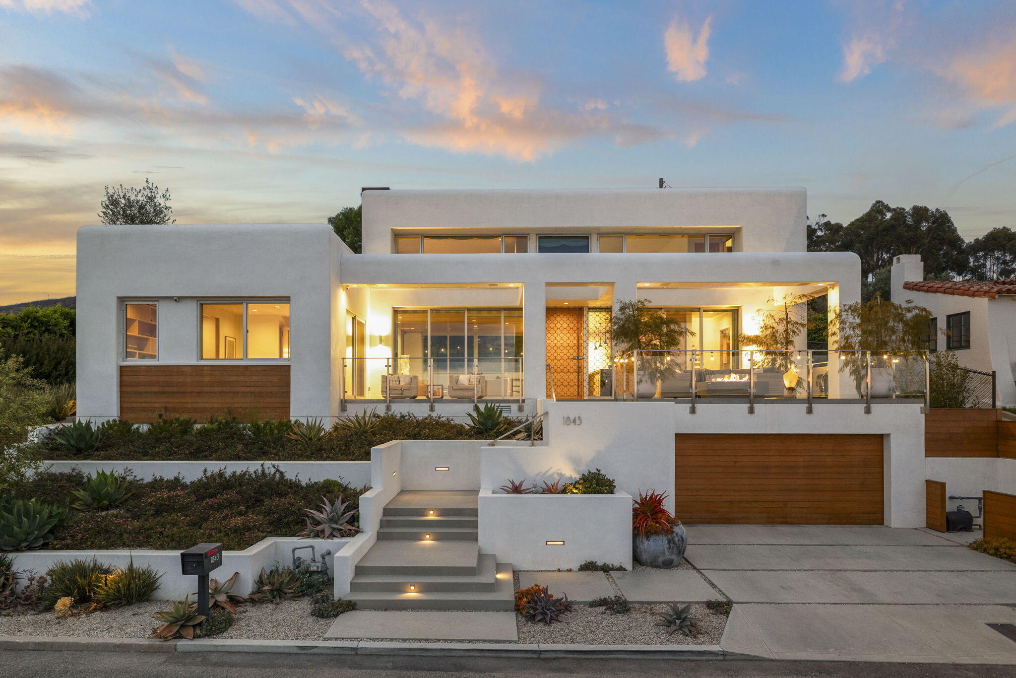 1843 Hillcrest Drive Ventura, CA 93001 - Photo 5 of 87 4-web-or-mls-UpmarketMedia-1843Hill-twi-