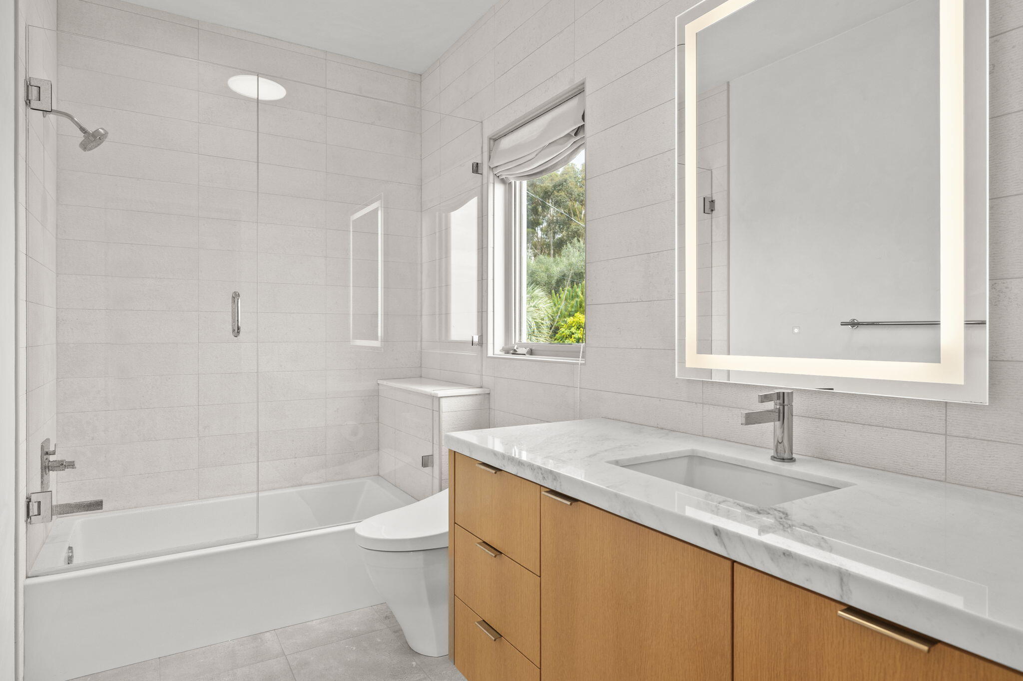 1843 Hillcrest Drive Ventura, CA 93001 - Photo 53 of 87 82-web-or-mls-UpmarketMedia-1843Hill-57