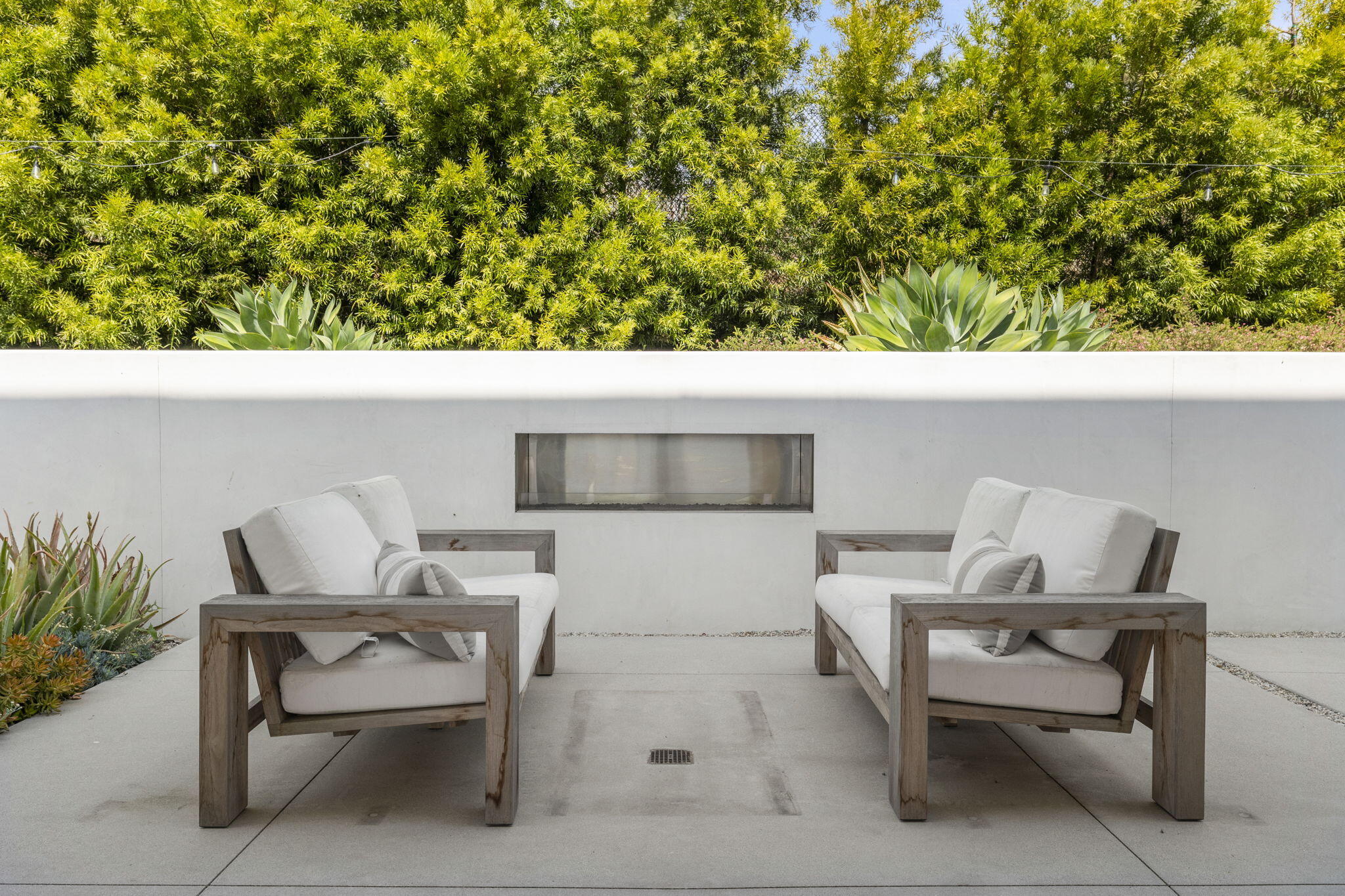 1843 Hillcrest Drive Ventura, CA 93001 - Photo 67 of 87 101-web-or-mls-UpmarketMedia-1843Hill-22