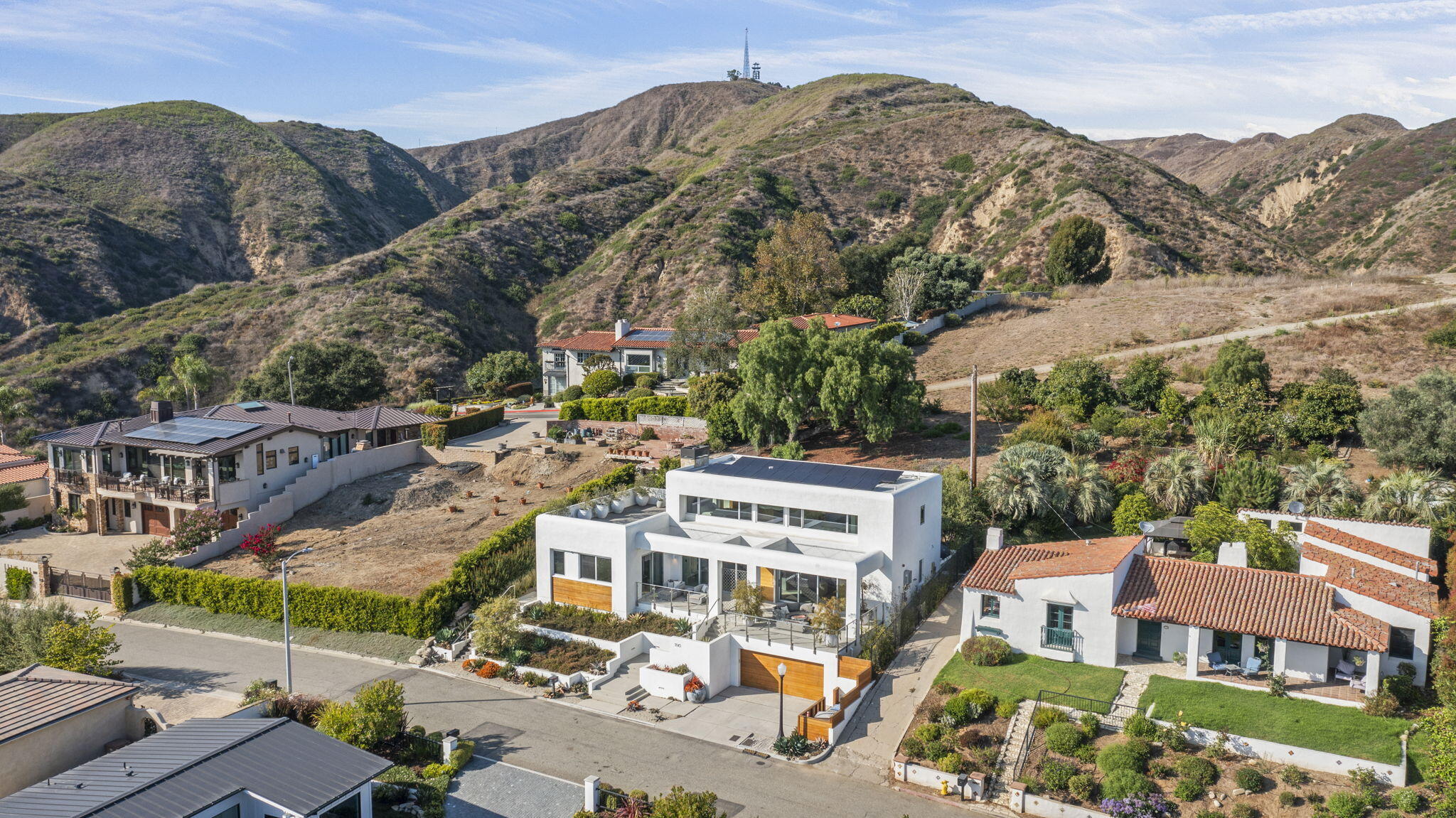 1843 Hillcrest Drive Ventura, CA 93001 - Photo 74 of 87 117-web-or-mls-UpmarketMedia-1843Hill--a