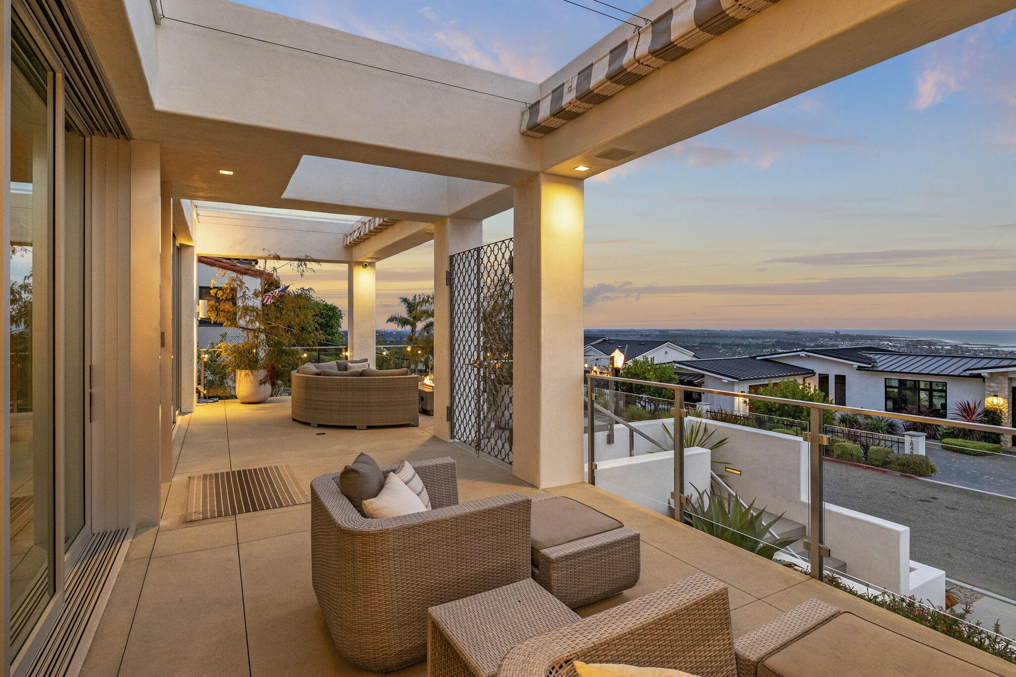 1843 Hillcrest Drive Ventura, CA 93001 - Photo 9 of 87 9-web-or-mls-UpmarketMedia-1843Hill-twi-