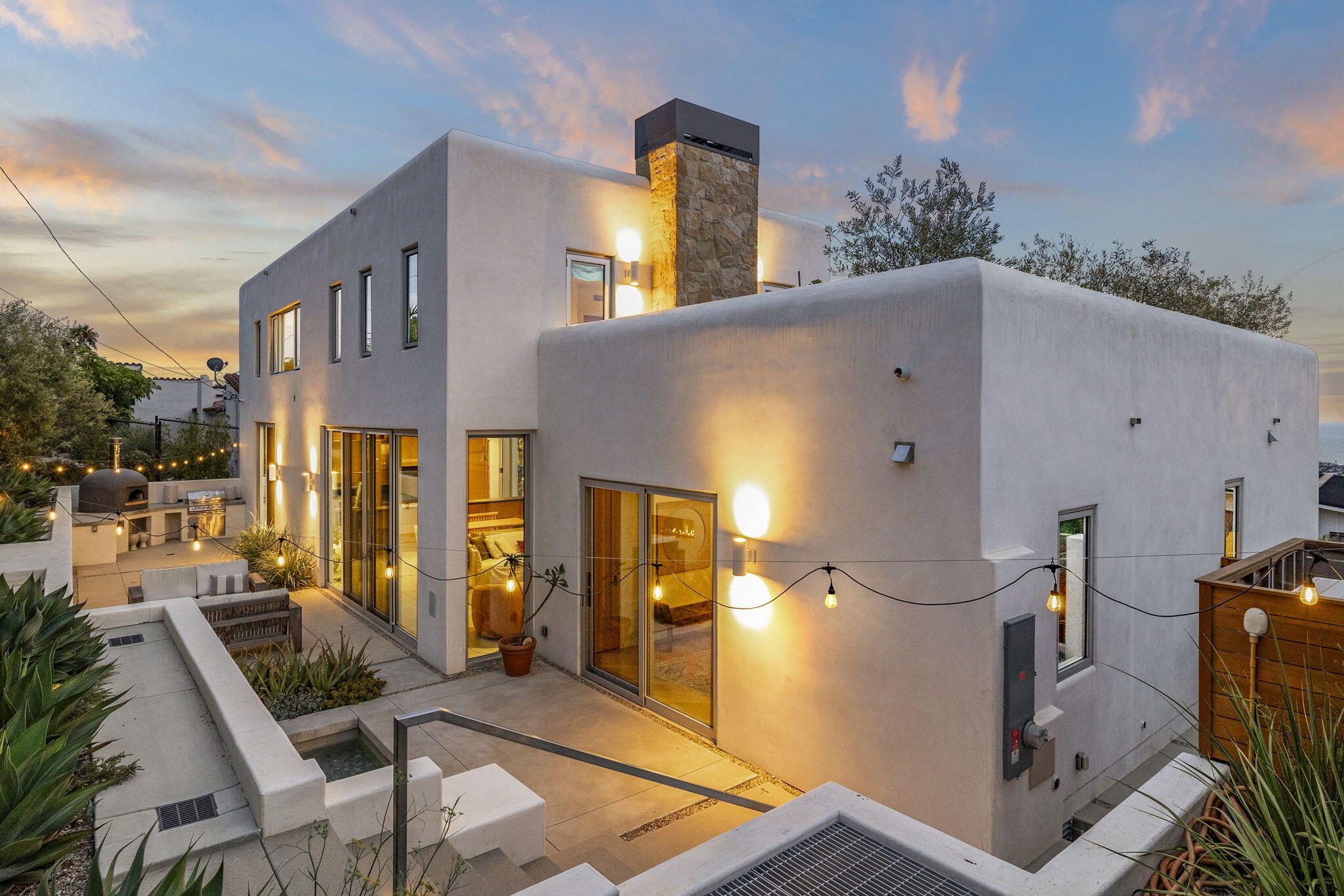 1843 Hillcrest Drive Ventura, CA 93001 - Photo 10 of 87 10-web-or-mls-UpmarketMedia-1843Hill-twi