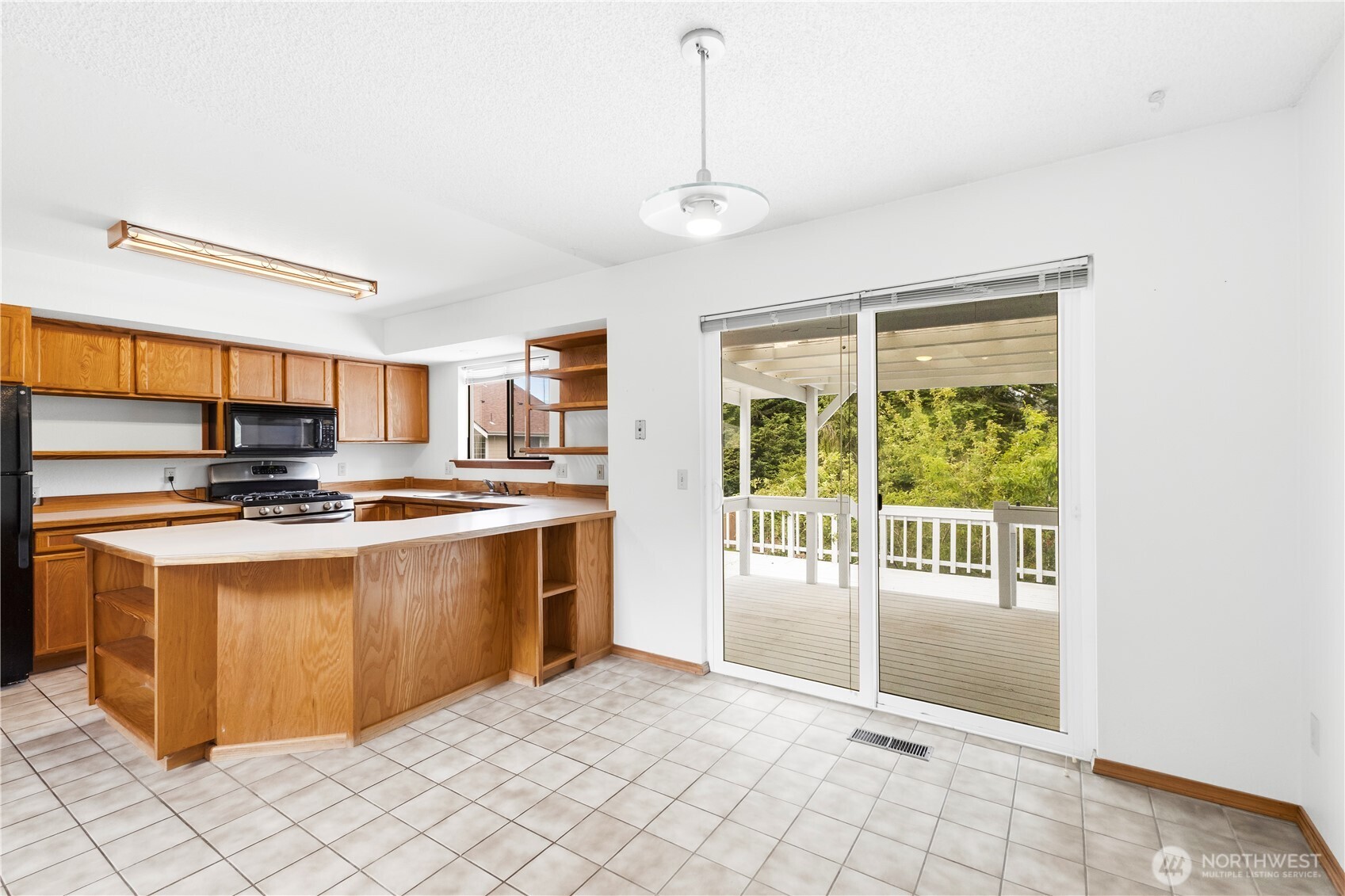1025 Nevada Street Bellingham, WA 98229 - Photo 7 of 36