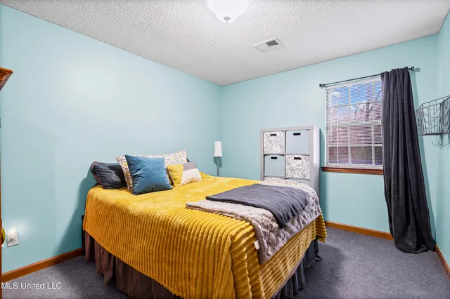 $279,900 | 3165 Star Landing Road, Nesbit, MS 38651