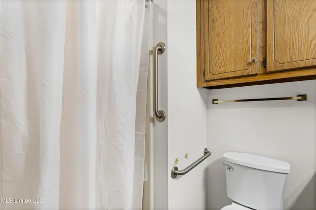 $279,900 | 3165 Star Landing Road, Nesbit, MS 38651