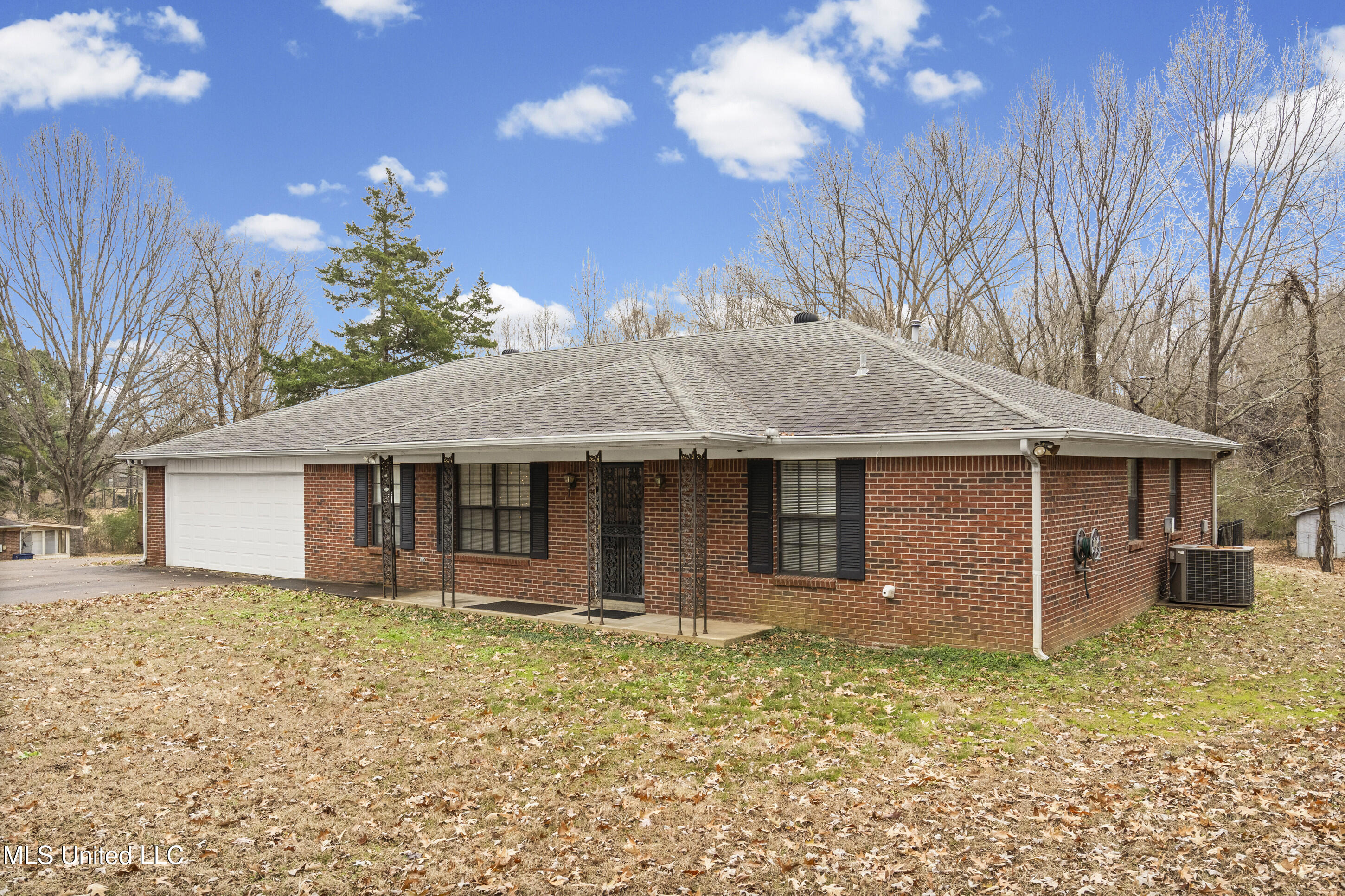 3165 Star Landing Road Nesbit, MS 38651 - Photo 3 of 33 Front