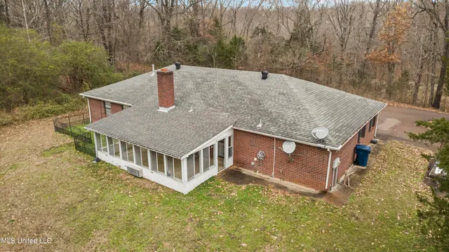 $279,900 | 3165 Star Landing Road, Nesbit, MS 38651