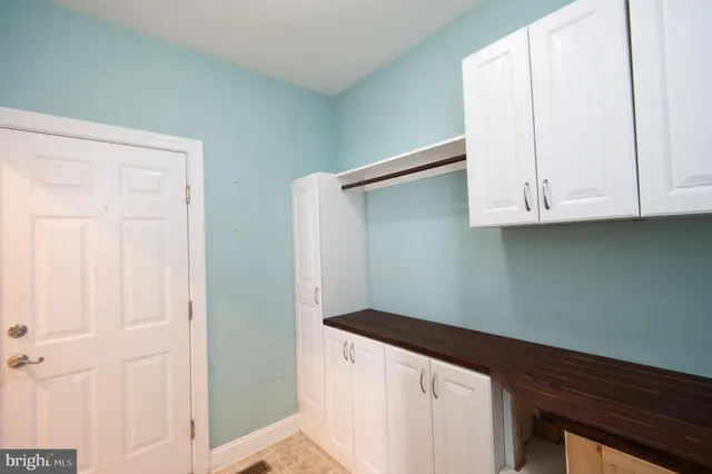 a view of an entryway