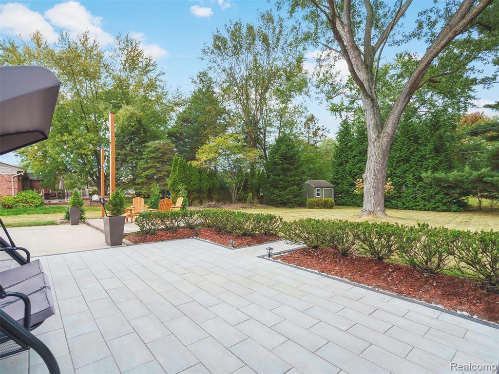 19938 Waltham Road Beverly Hills, MI 48025 - Photo 23 of 31