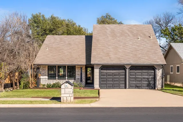 $550,000 | 7715 Copano Drive, Austin, TX 78749